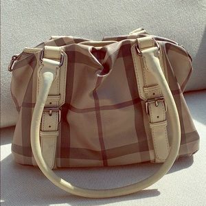 Burberry purse